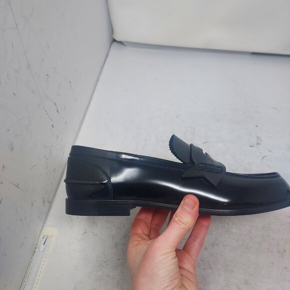 Christian Louboutin Womens Patent Black Leather Loafer - Picture 9 of 11